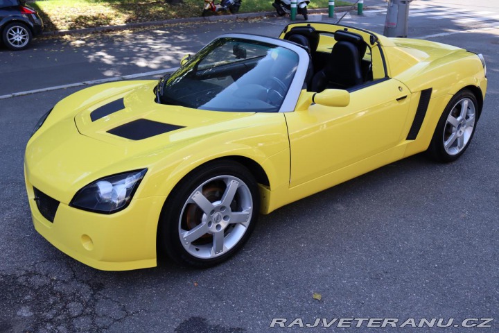 Opel Ostatní modely Speedster 2.2 16V 108kW 23 TIS KM Č 2002