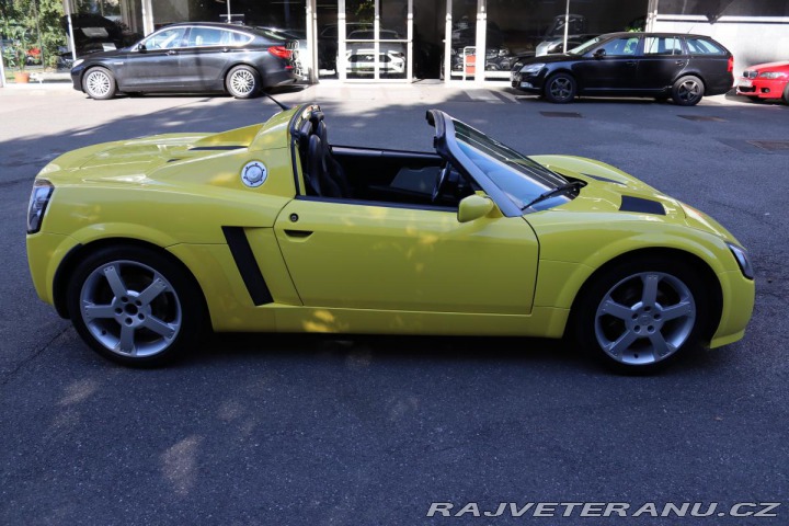 Opel Ostatní modely Speedster 2.2 16V 108kW 23 TIS KM Č 2002