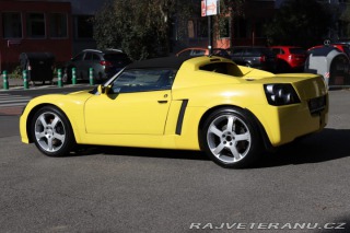 Opel Ostatní modely Speedster 2.2 16V 108kW 23 TIS KM Č 2002