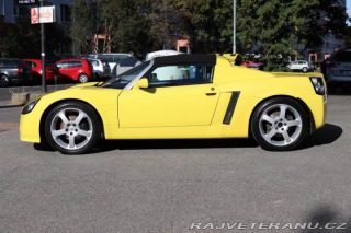 Opel Ostatní modely Speedster 2.2 16V 108kW 23 TIS KM Č 2002