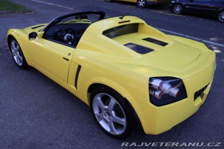 Opel Ostatní modely Speedster 2.2 16V 108kW 23 TIS KM Č 2002