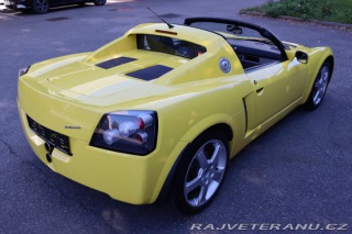 Opel Ostatní modely Speedster 2.2 16V 108kW 23 TIS KM Č 2002