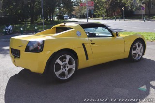 Opel Ostatní modely Speedster 2.2 16V 108kW 23 TIS KM Č 2002