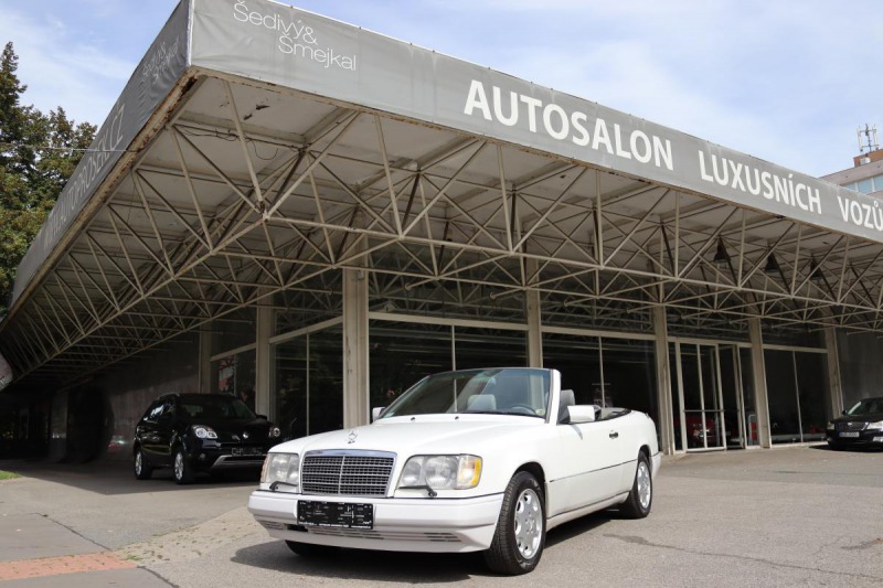 Mercedes-Benz 320 124 E320 CABRIO 162kW 199