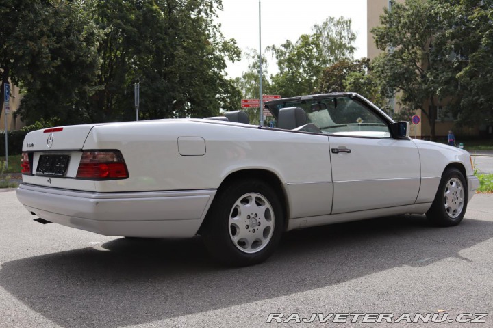 Mercedes-Benz 320 124 E320 CABRIO 162kW 199 1994