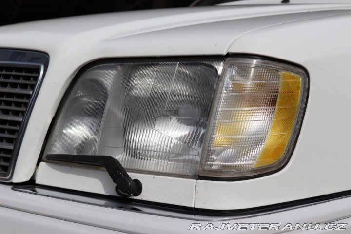 Mercedes-Benz 320 124 E320 CABRIO 162kW 199 1994