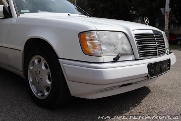 Mercedes-Benz 320 124 E320 CABRIO 162kW 199 1994