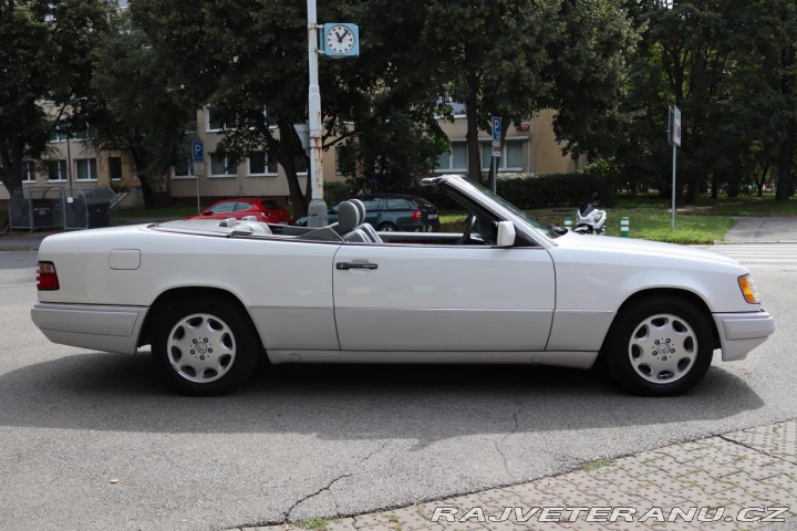 Mercedes-Benz 320 124 E320 CABRIO 162kW 199 1994