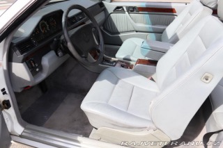 Mercedes-Benz 320 124 E320 CABRIO 162kW 199 1994