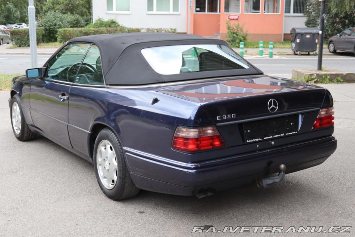 Mercedes-Benz 320 124 E320 CABRIO 162kW 1995