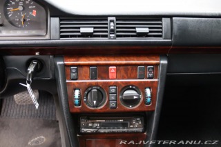 Mercedes-Benz 320 124 E320 CABRIO 162kW 1995