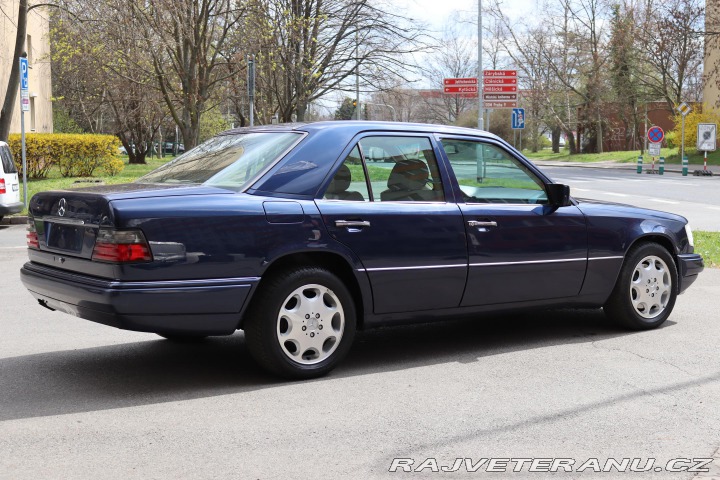 Mercedes-Benz 420 124 E420 V8 205kW 1995