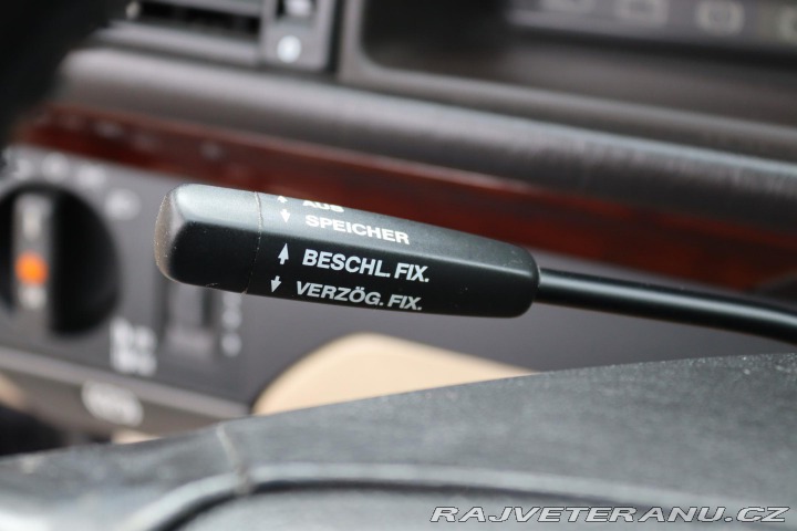 Mercedes-Benz 420 124 E420 V8 205kW 1995