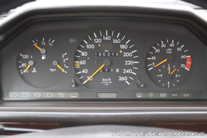Mercedes-Benz 420 124 E420 V8 205kW 1995