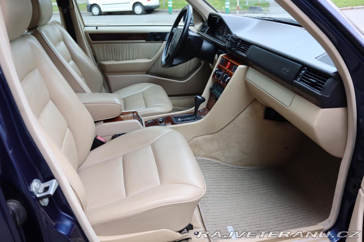 Mercedes-Benz 420 124 E420 V8 205kW 1995