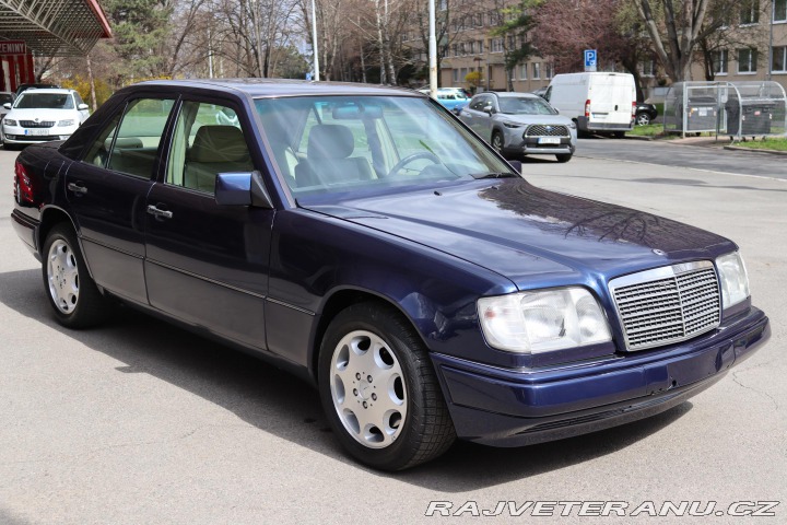 Mercedes-Benz 420 124 E420 V8 205kW 1995
