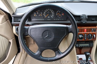 Mercedes-Benz 420 124 E420 V8 205kW 1995