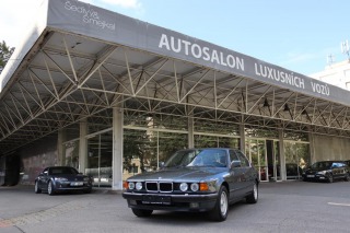 BMW 7 750i V12 E32 220kW