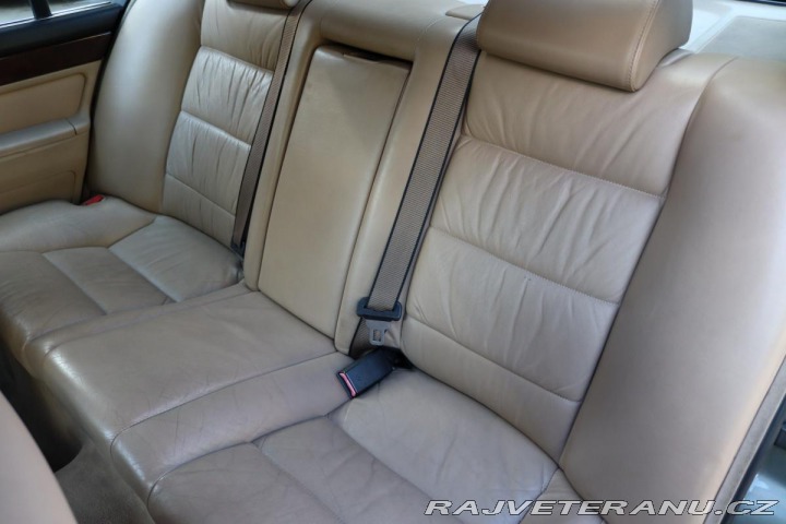 BMW 7 750i V12 E32 220kW 1989