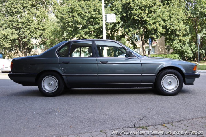 BMW 7 750i V12 E32 220kW 1989
