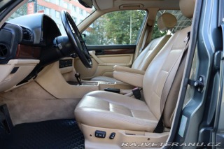 BMW 7 750i V12 E32 220kW 1989