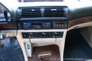 BMW 7 750i V12 E32 220kW 1989