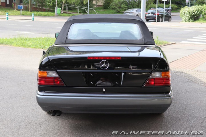 Mercedes-Benz 320 124 E320 CABRIO 162kW 1994