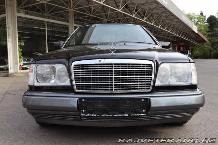 Mercedes-Benz 320 124 E320 CABRIO 162kW 1994