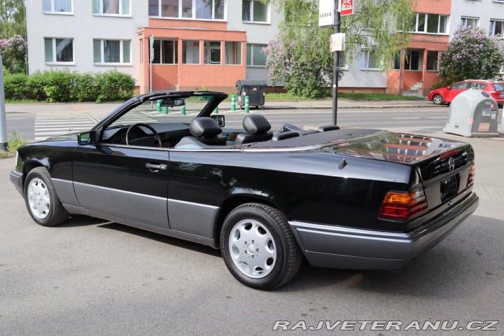 Mercedes-Benz 320 124 E320 CABRIO 162kW 1994