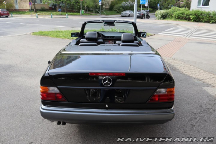 Mercedes-Benz 320 124 E320 CABRIO 162kW 1994