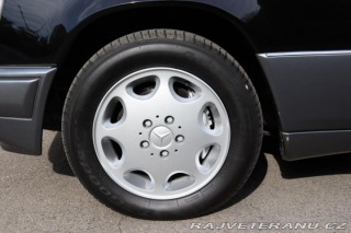 Mercedes-Benz 320 124 E320 CABRIO 162kW 1994