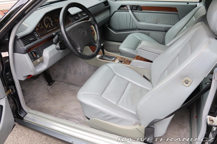 Mercedes-Benz 320 124 320CE 162kW 1994