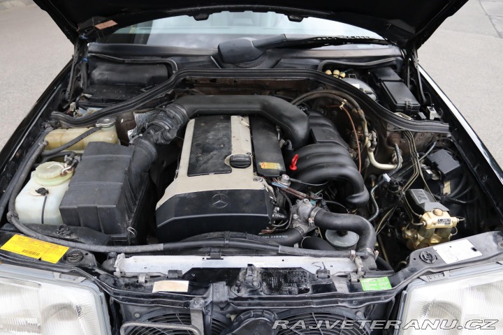 Mercedes-Benz 320 124 320CE 162kW 1994
