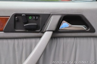 Mercedes-Benz 320 124 320CE 162kW 1994