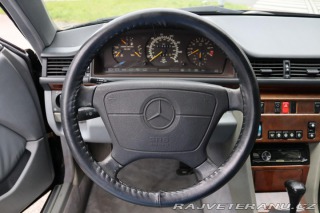 Mercedes-Benz 320 124 320CE 162kW 1994