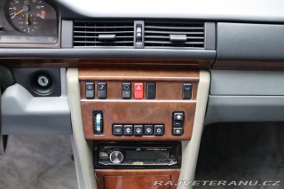 Mercedes-Benz 320 124 320CE 162kW 1994