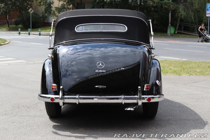 Mercedes-Benz 220 W187 220B CABRIO 1952