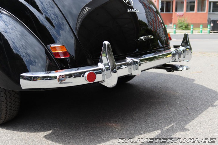 Mercedes-Benz 220 W187 220B CABRIO 1952