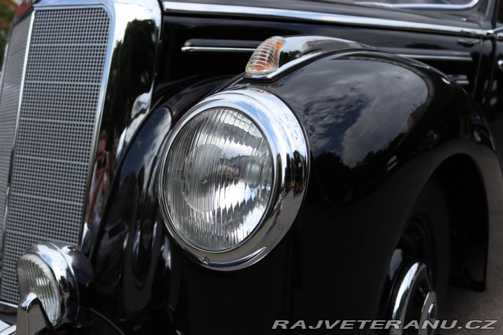 Mercedes-Benz 220 W187 220B CABRIO 1952