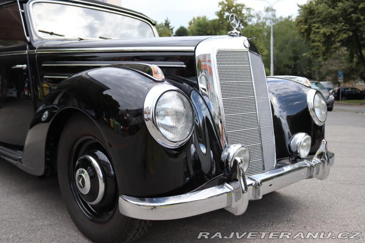 Mercedes-Benz 220 W187 220B CABRIO 1952