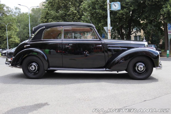 Mercedes-Benz 220 W187 220B CABRIO 1952