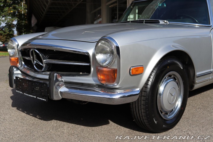Mercedes-Benz SL W113 280 SL ROADSTER PAGO 1970