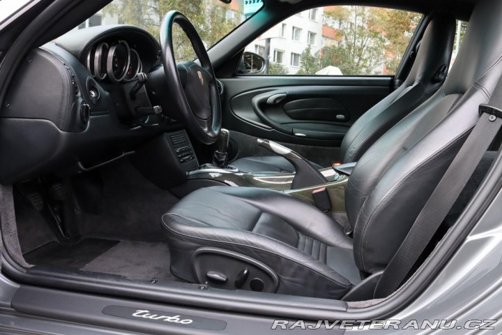 Porsche 911 996 3.6 TURBO COUPE 309kW 2001