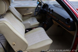 Mercedes-Benz 230 123 230CE KUPÉ AUTOMAT 10 1981