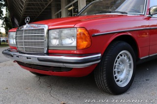 Mercedes-Benz 230 123 230CE KUPÉ AUTOMAT 10 1981
