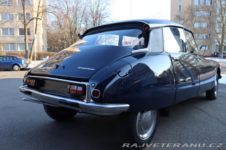 Citroën DS DS21 SUPER 5 2.2 76kW 1973