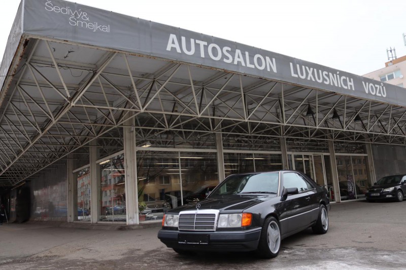 Mercedes-Benz 320 124 124 320CE AT 162kW