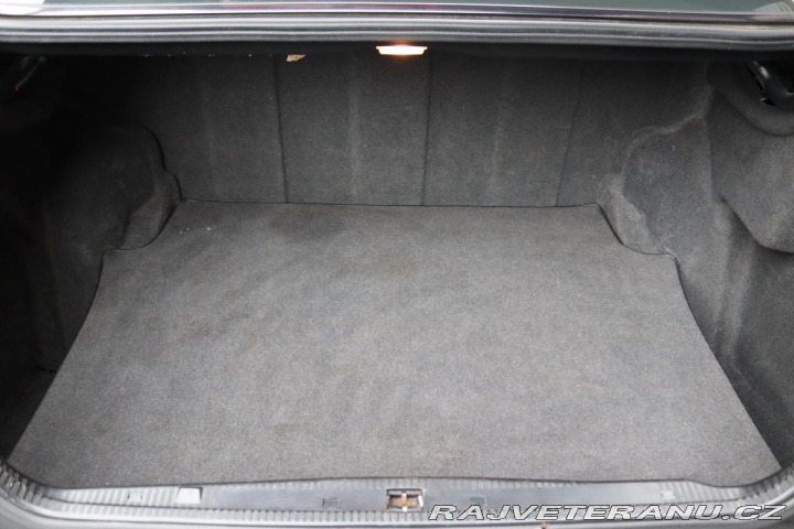 Mercedes-Benz 320 124 124 320CE AT 162kW 1992