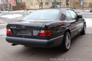 Mercedes-Benz 320 124 124 320CE AT 162kW 1992