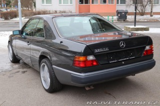 Mercedes-Benz 320 124 124 320CE AT 162kW 1992